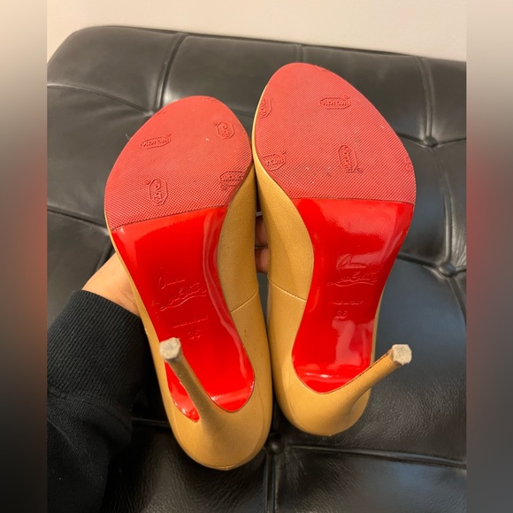 Christian Louboutin Nude Peep Toe 120 - Picture 5 of 5